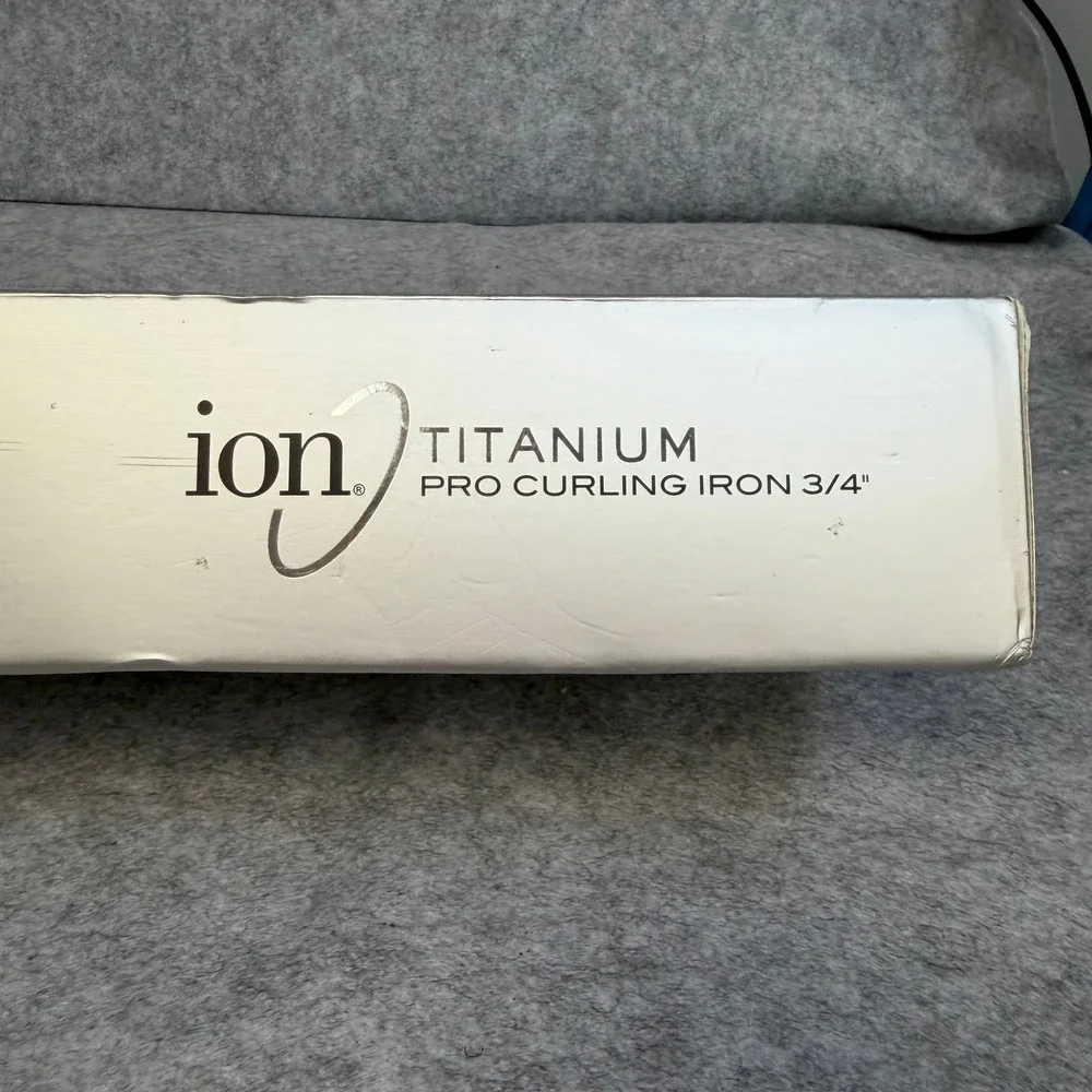 Ion Titanium Pro Curling Iron 3/4 Inch Barrel Blue Silver 450F Dual Voltage NEW